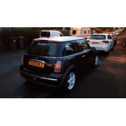 Mini cooper panther black 1 yr mot !!!