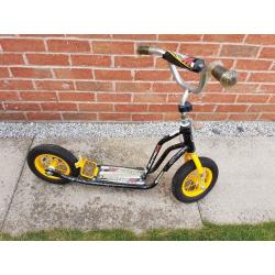 Mayhem Scooter with Air Tyres in great condition, Hardly used.