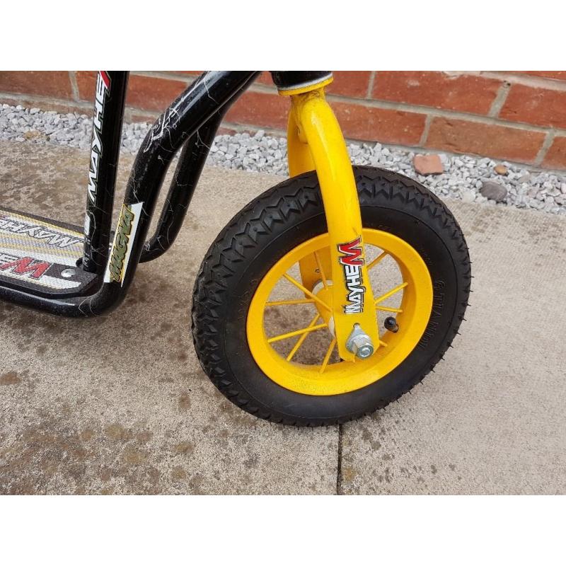 Mayhem Scooter with Air Tyres in great condition, Hardly used.