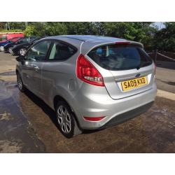 Beautiful Ford Fiesta style 3dr hatchback long MOT ready to go