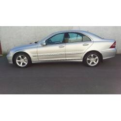 TOTALLY MINT CAR,2006 MERCEDES C CLASS C180 KOMPREESOR AUTOMATIC,toyota,honda,volkswagon,bmw,audi,