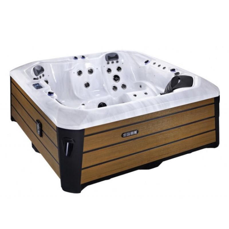 *Brand New* (Free Installation) Barcelona Hot Tub (0% Finance Available & Free Delivery)