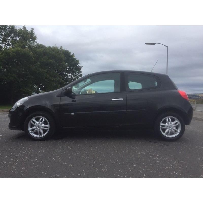 Renault Clio excellent condition service history 48000 miles