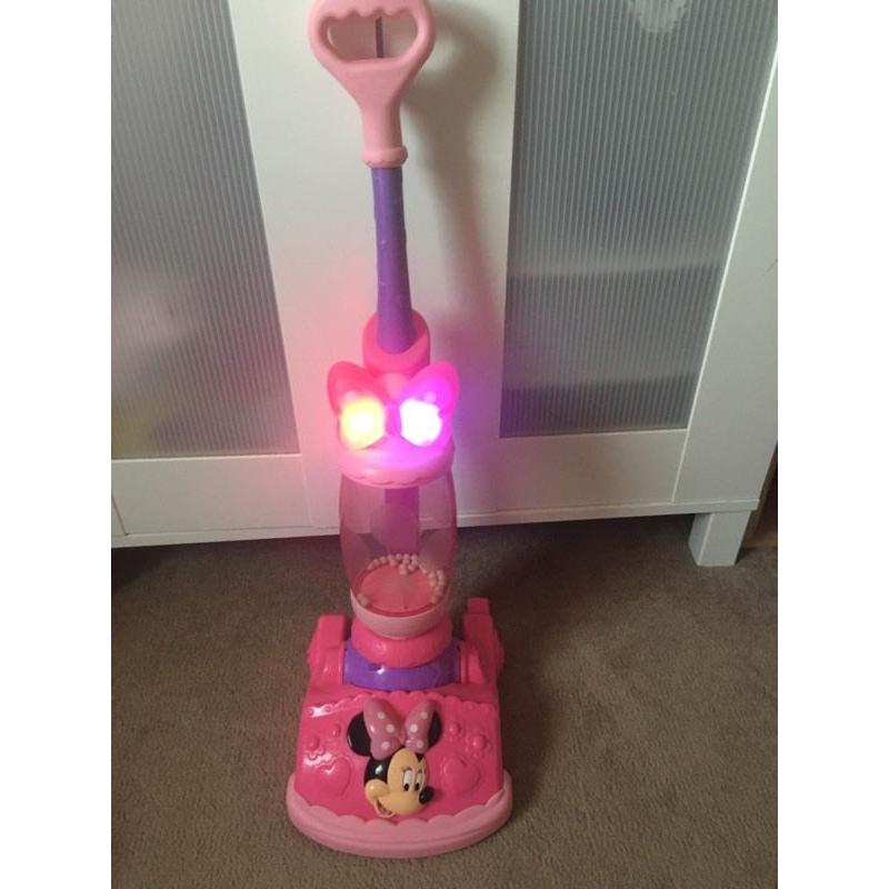 Disney Minnie Mouse Hoover