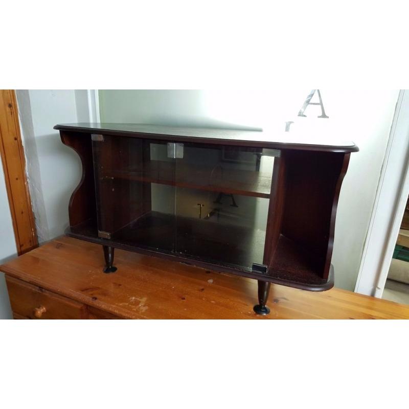 Vintage TV Unit in good condition