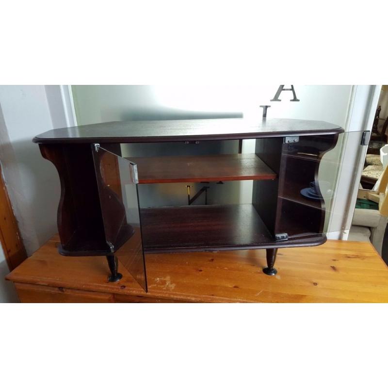 Vintage TV Unit in good condition