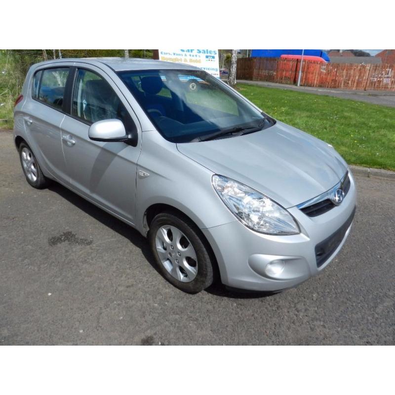 2010 HYUNDAI i20 1.2 Comfort 5 Door Hatchback Silver