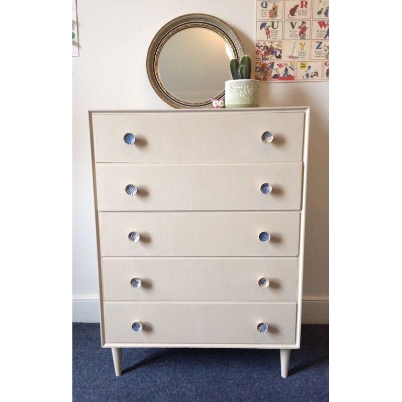 Vintage chest of drawers