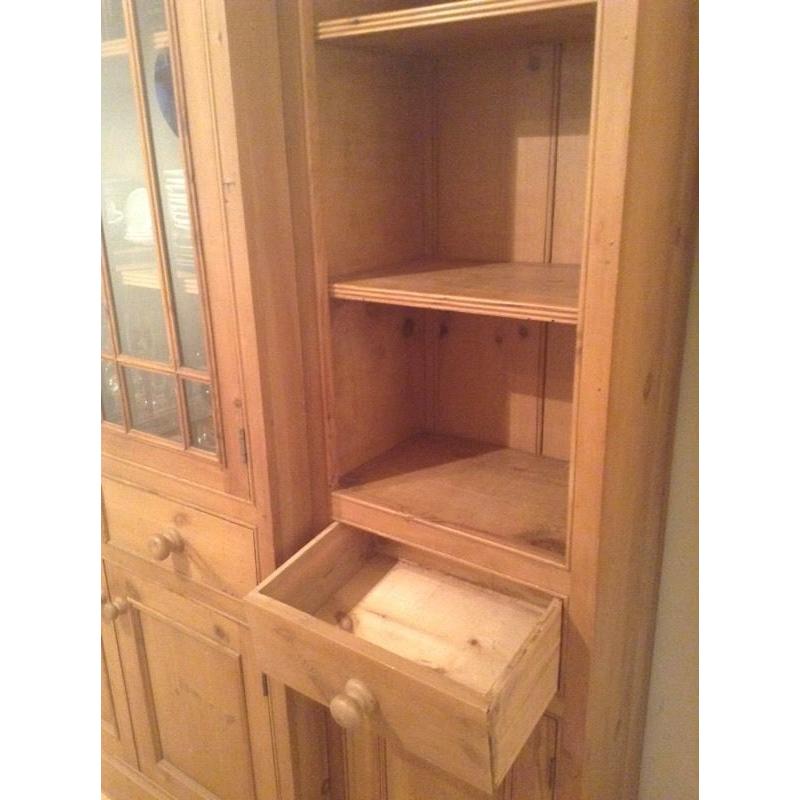 Wooden display cabinet