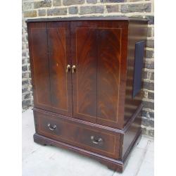 FREE DELIVERY Wooden TV Cabinet Vintage Furniture 107