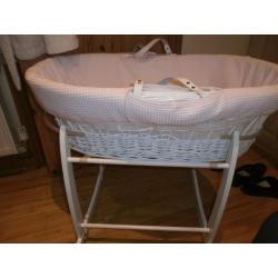 clair de lune moses basket missing string still in good cond