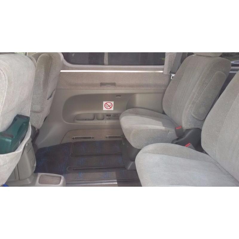 Toyota Hiace Regius 3.0L Diesel MPV Day/night camper 7 seater