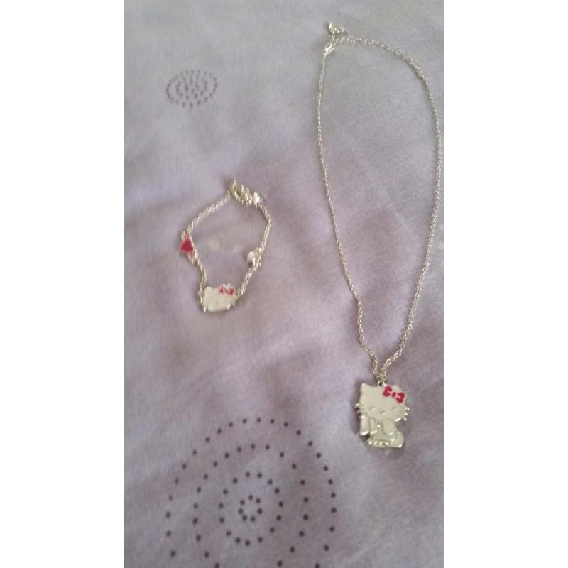 helly kitty necklace n bracelet