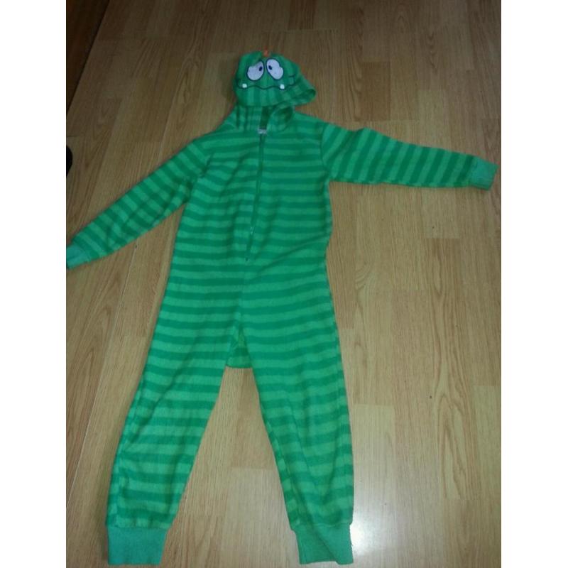 Age 4-5crocodile onesie pyjamas with hood
