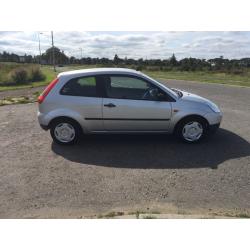 **FORD FIESTA 1.2**•44,000 MILES•1 LADY OWNER•FULL SERVICE HISTORY (11 stamps!)(Clio polo golf ka)