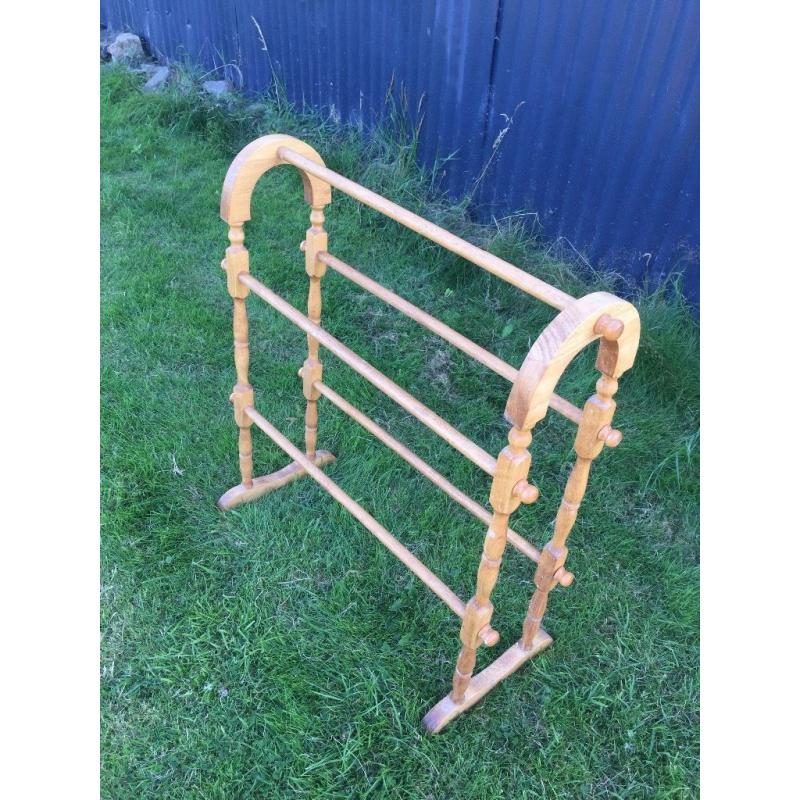 Pine towel rail