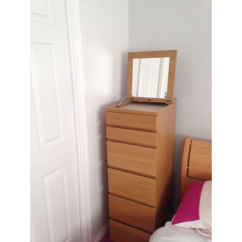 Bedroom furniture & dressing table