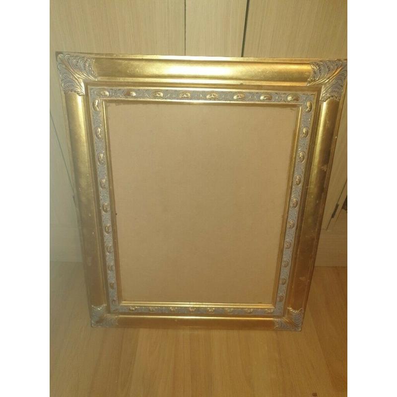 40cm x 50cm Picture Frame (Gold) - Good Condition