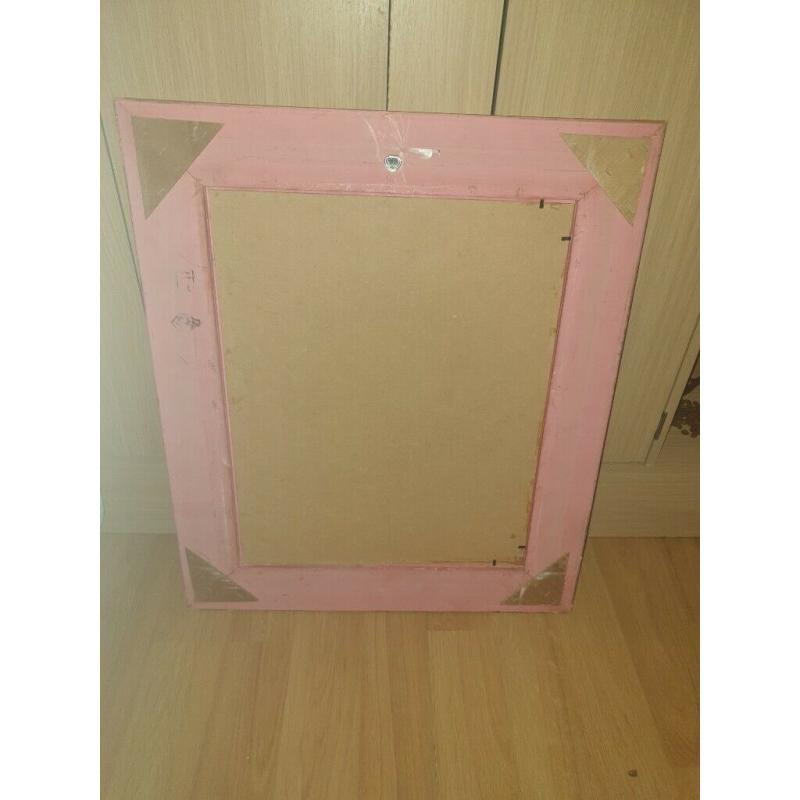 40cm x 50cm Picture Frame (Gold) - Good Condition